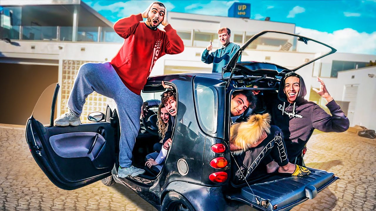 QUANTAS PESSOAS CABEM DENTRO DE UM SMART? YouTube QUANTAS PESSOAS CABEM DENTRO DE UM SMART? YouTube