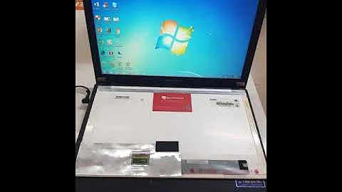 Sửa thay màn hình laptop 15 inches chính hãng tại Điện Thoại Vui