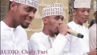 VYAKALE DHAHABU HII  NDIO KASIDA YA AFNAANIA ILIYOZUA GUMZO MITANDAON (video perfomance)