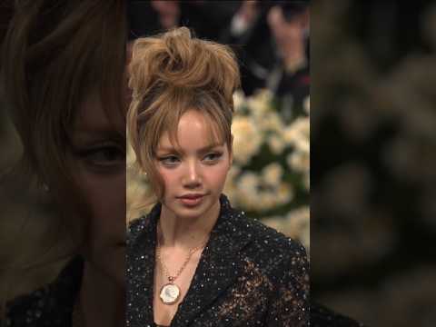 Lisa's met Gala