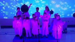 Winter Wonderland 2022 - 7 - 2nd Grade CE1 Let it Snow by Dean Martin