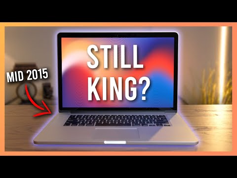 Video: Cât de mare este MacBook Pro de 15 inchi?