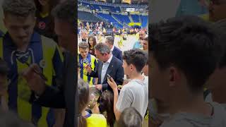 Fenerbahçe Başkanı Ali Koç, Minik Fenerbahçe Taraftarlarıyla Bir Araya Geldi