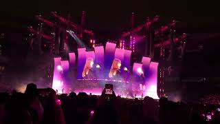 Taylor Swift - Style/Love Story/You Belong With Me (Live Mashup at MetLife Stadium, NJ)