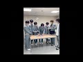【メンバーによる開封動画】Hey! Say! JUMP -「a r e a / 恋をするんだ / 春玄鳥」