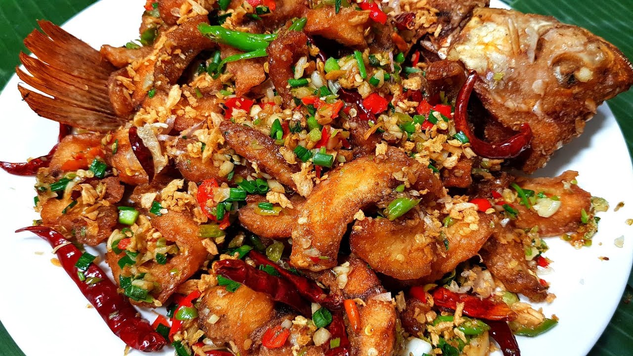 958 ปลาทับทิมทอดคั่วพริกเกลือ Stir-Fried Fish with Chili and Salt