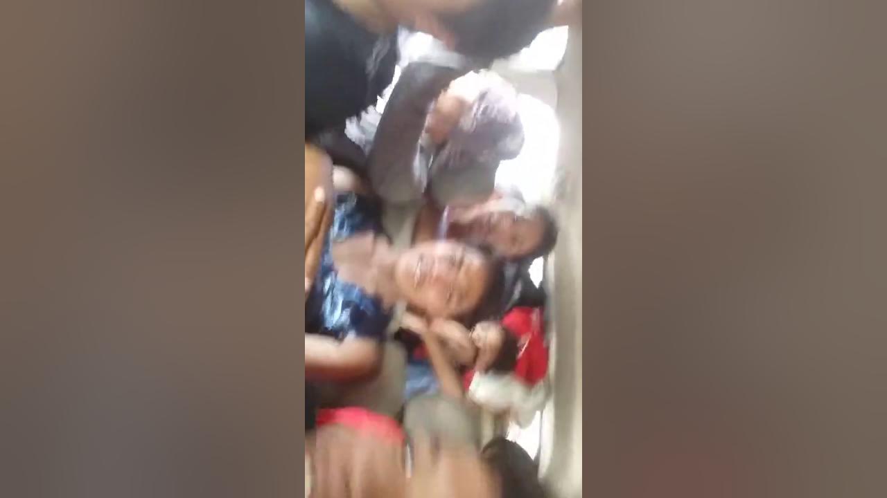 Di paksa rame rame. Di paksa rame rame