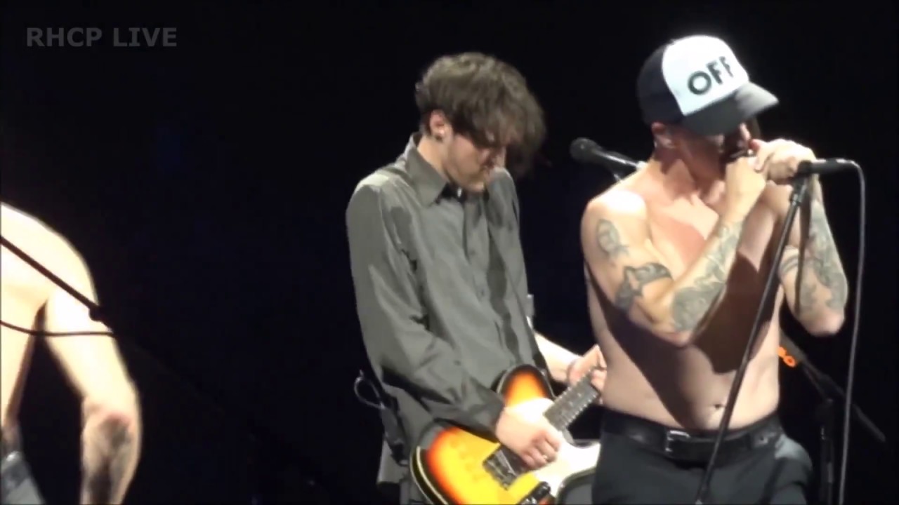 Red Hot Chili Peppers - Can't Stop - Montreal 2012 [Multicam] [1080p]