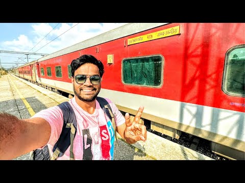 HAZUR SAHIB NANDED SUPERFAST EXPRESS FIRST CLASS TRAIN JOURNEY | FREE FOOD AT RAILWAY STATION