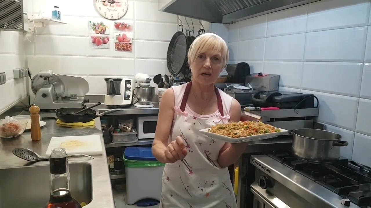 Os enseñaré hacer una Fideua' auténtica os quedará genial. Sabor Artesano