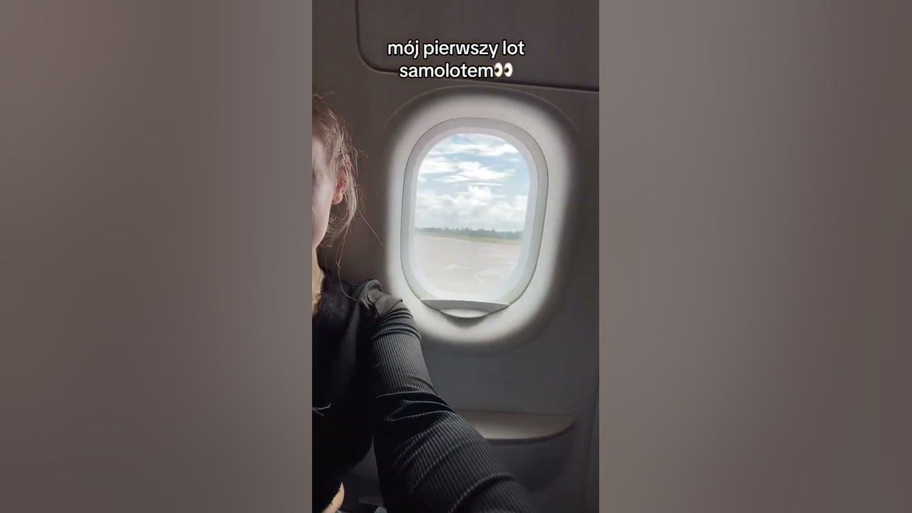 MÓJ PIERWSZY LOT SAMOLOTEM! 🥹 #first #flight #shorts MÓJ PIERWSZY LOT SAMOLOTEM! 🥹 #first #flight #shorts