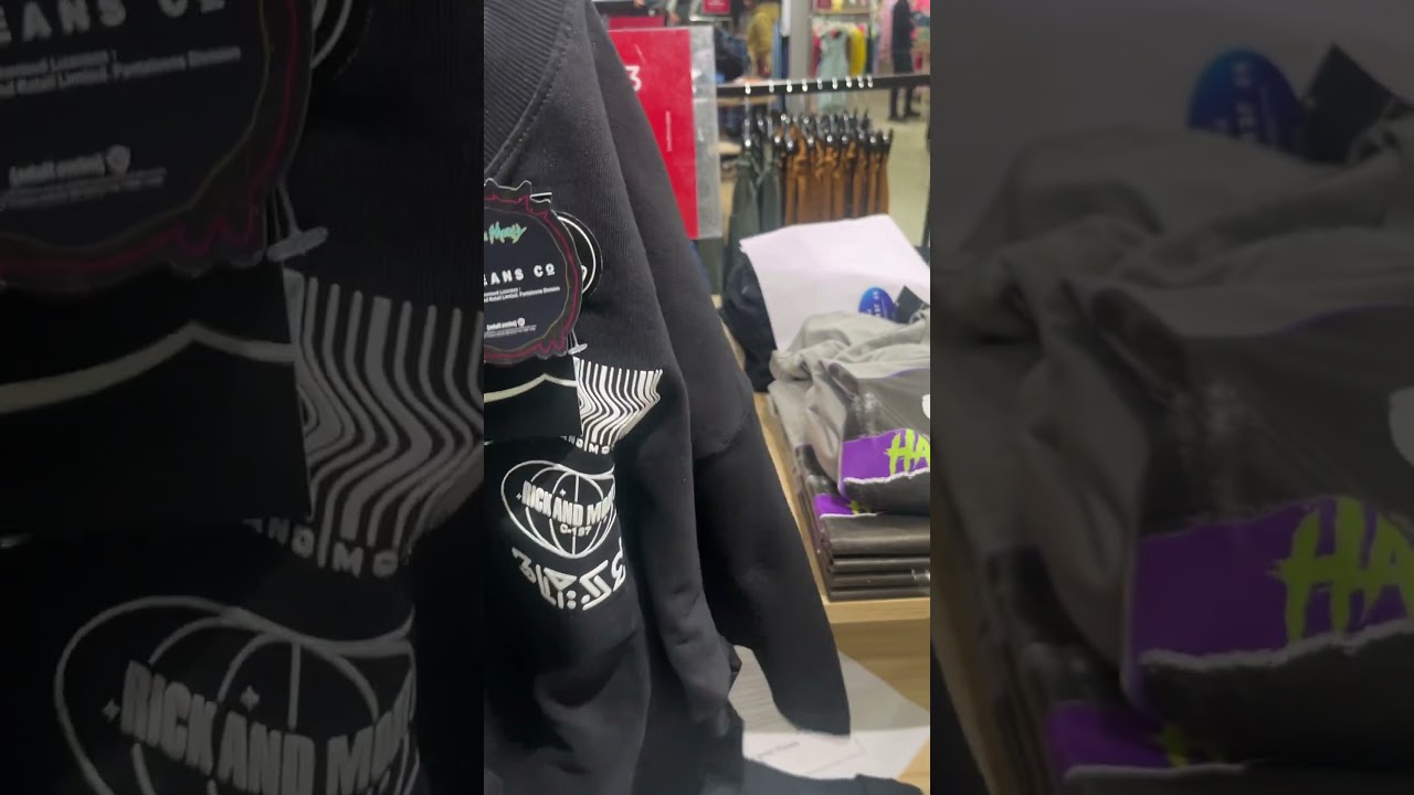 Shopping offer and Pantaloons. Buy 3 Get 3 