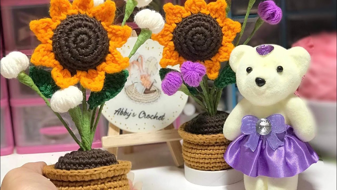 Crochet mini flower in a pot tutorial PART-1(sunflower)beginner