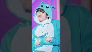 Tae Cute Pics Wallpaper ll #v #bts #tae