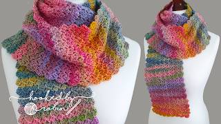 QUICK \& EASY Crochet Scarf! 🤩 ONE ROW REPEAT 🤩