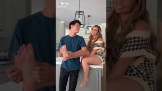 Brent message Lexi H. Feet