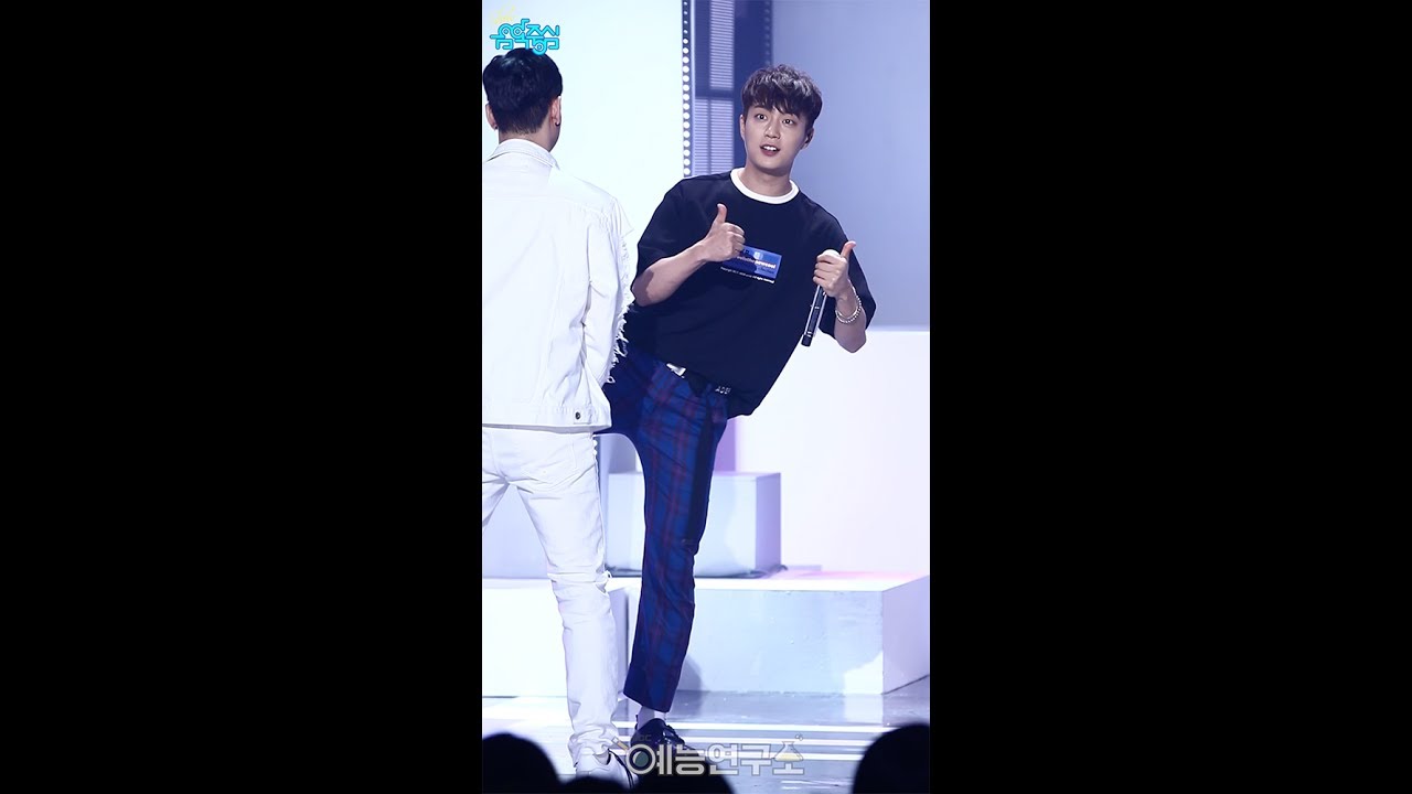 [예능연구소 직캠] 하이라이트 콜링유 윤두준 Focused @쇼!음악중심_20170610 Calling You Highlight YOONDUJUN