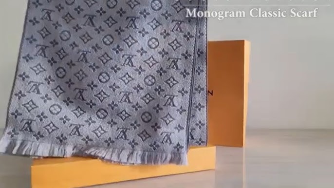 MUST HAVE* LOUIS VUITTON CLASSIC MONOGRAM SCARF REVIEW+UNBOXING  *Reversible??* (Charcoal Grey) 