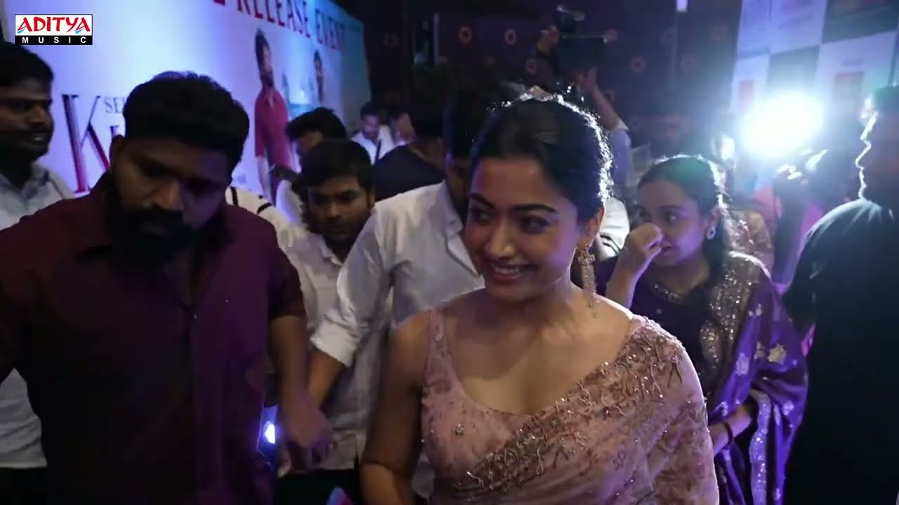 Rashmika Mandanna Entry @ Kuberaa Pre Release Event | Nagarjuna, Dhanush | DSP | Sekhar Kammula