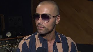 Joey Lawrence Confirms Throwback Photo Shoot with Mayim Bialik, Says 'Blossom' Reboot Is 'Possible'