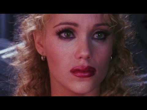 Ahora Entendemos Por Qué Hollywood Rechazó A Elizabeth Berkley