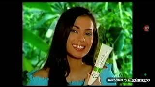 Download lagu Iklan Pasta Gigi Daun Sirih Mustika Ratu (2005) 15s TVC