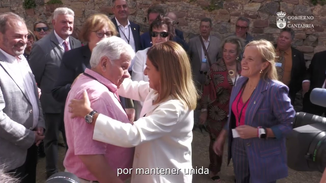 Buruaga preside el XI Encuentro de Casas de Cantabria en el Castillo de Argüeso