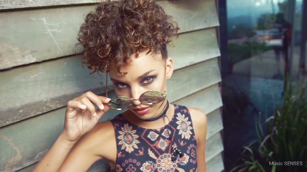 Guarda Samali & Organ - Done (music video) su YouTube Guarda Samali & Organ - Done (music video) su YouTube