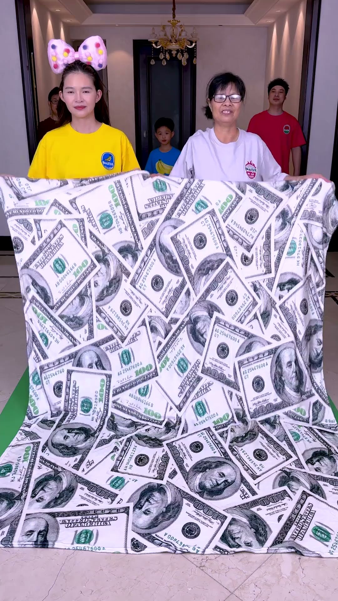 The Quilt Challenge Is Too Difficult. Can You Succeed?#Funnyfamily#Partygames#Shorts#Challenge