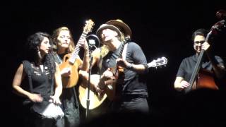 Jason Mraz & Raining Jane - I take the music, live at Ziggo Dome