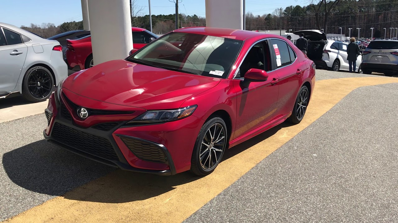 2021 Toyota Camry SE Supersonic Red- Chris Hull 919-724-3333 - YouTube