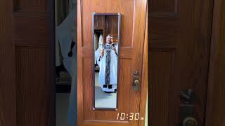 A day in my life as a Catholic priest. screenshot 5