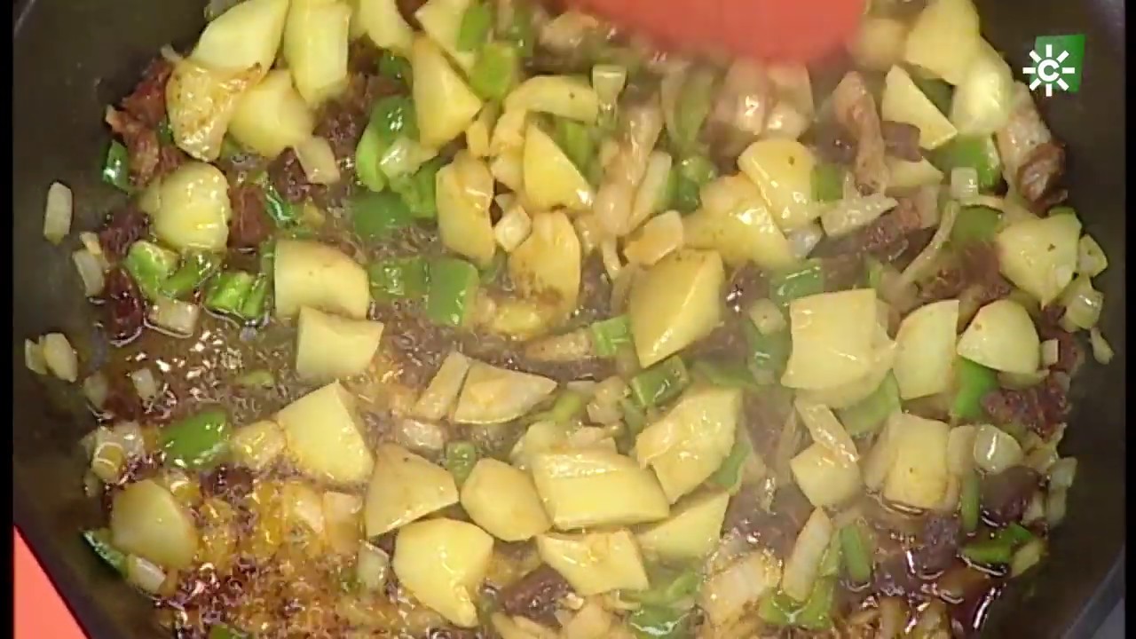 Cómetelo | Secreto ibérico, chorizo, patatas y huevo