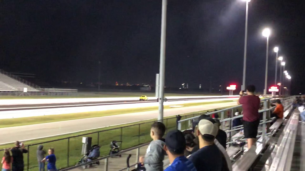 camera iphone 8 plus apk Escalade Truck Drag Race OTM
