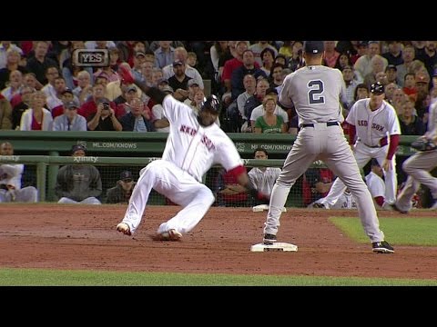 Jeter jokes with Papi at second base