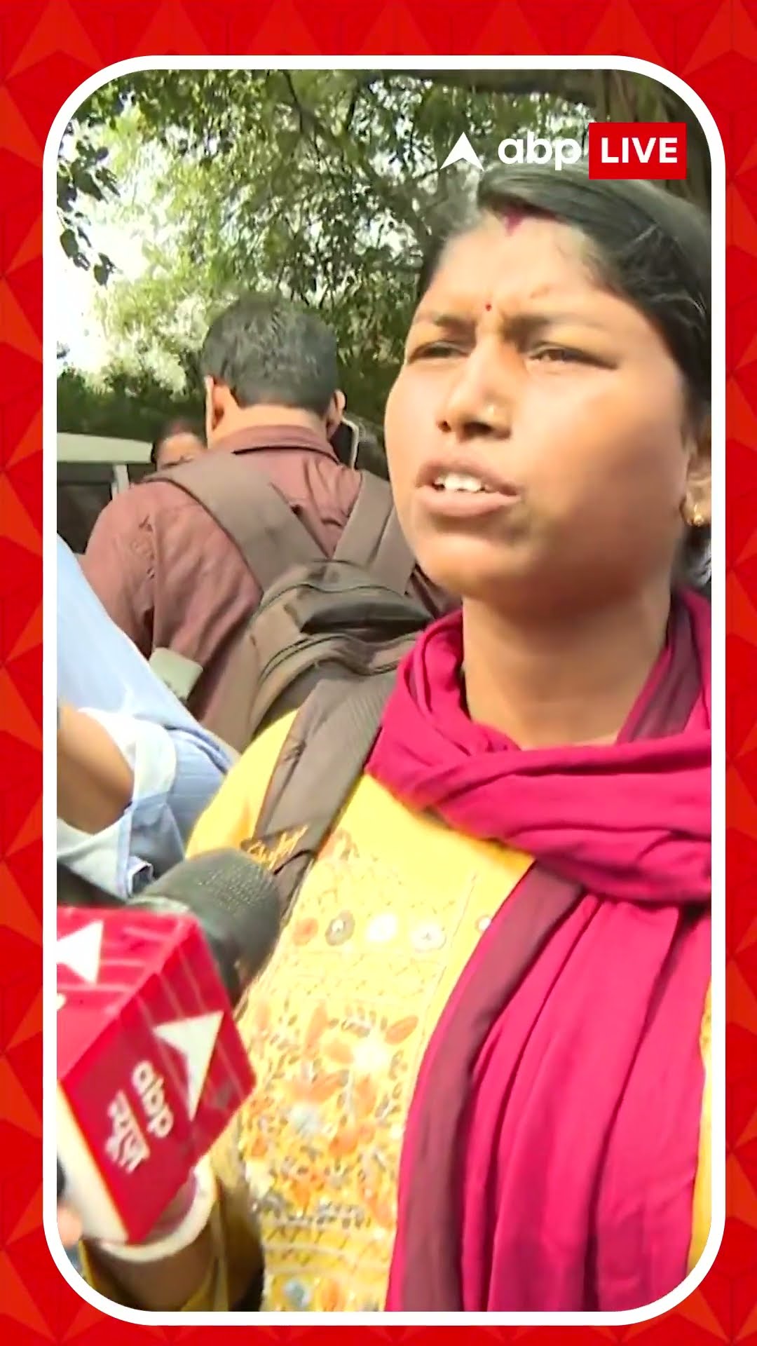 'আমাদের সঙ্গে এমন ব্যবহার করা হচ্ছে,যেন আমরা চোর,..দেওয়ালে আমাদের পিঠ ঠেকে গেছে', বললেন চাকরিপ্রাপক