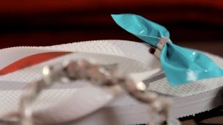 How to Make Duct Tape Bows - Let's Craft with Modernmom screenshot 3