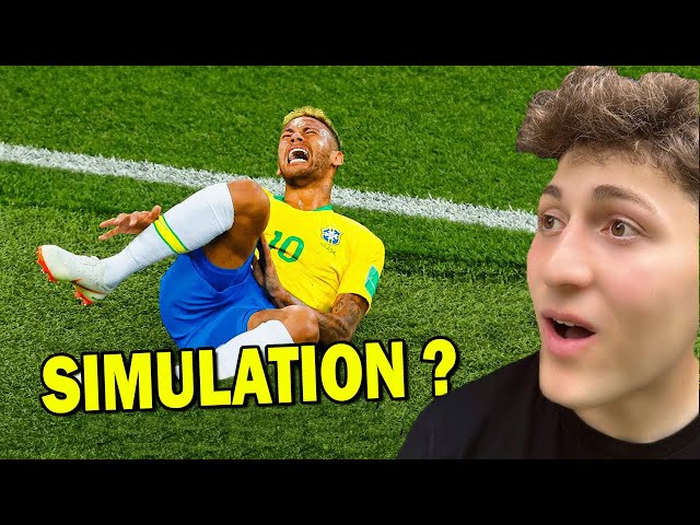 Les Pires Simulation dans le Football ! (Neymar est trop fort 😂) class=