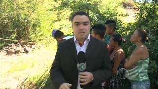 Corpo é encontrado em matagal no bairro Pedra Mole Corpo é encontrado em matagal no bairro Pedra Mole