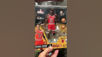 MICHAEL JORDAN Mafex 100 QUICK LOOK Review
