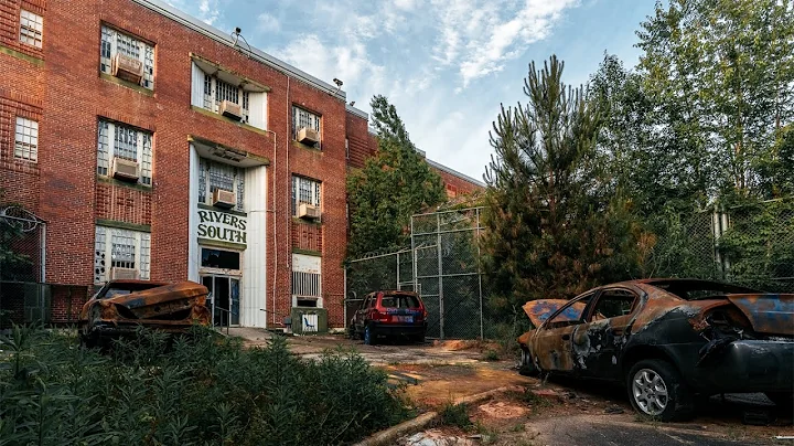 The Real Walking Dead ABANDONED GHOST TOWN with Ma...