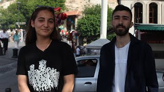 Poli̇sten Müzi̇syenlere Kürtçe Söylerseni̇z Saldiriya Uğrarsiniz