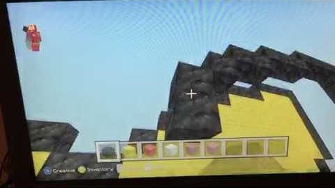 Minecraft Pixel Art Tutorial (Pikachu Part 1) 17