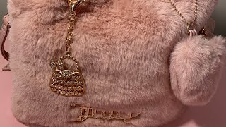 What’s in my Blush Juicy Couture Tote