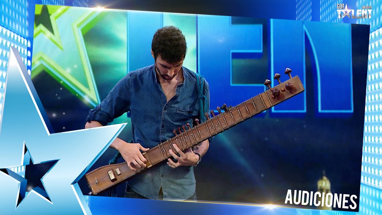 ¡Nos transportó a la India con su particular instrumento!