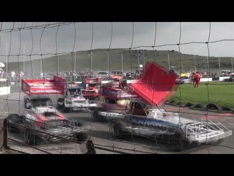 Brisca F1 Stockcars Final at Buxton Raceway Sun 17...