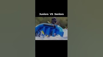 Just a little humor😅😅#akvelon #developers #juniorsenior #codinglife #humor #memes #developerslife