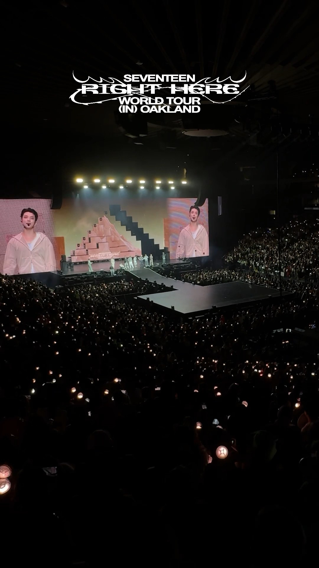 SEVENTEEN [RIGHT HERE] WORLD TOUR IN OAKLAND #SEVENTEEN #세븐틴 #SVT_RIGHT_HERE_WORLDTOUR