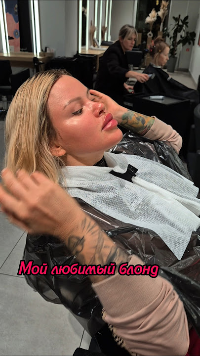 Бисексуалды үйдегі орыс порно видео Ол қолын трусигінің ішіне салды