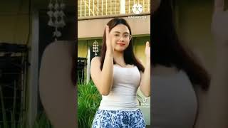 Antoinette Nagpasilip.. Sumilipnkitaan..